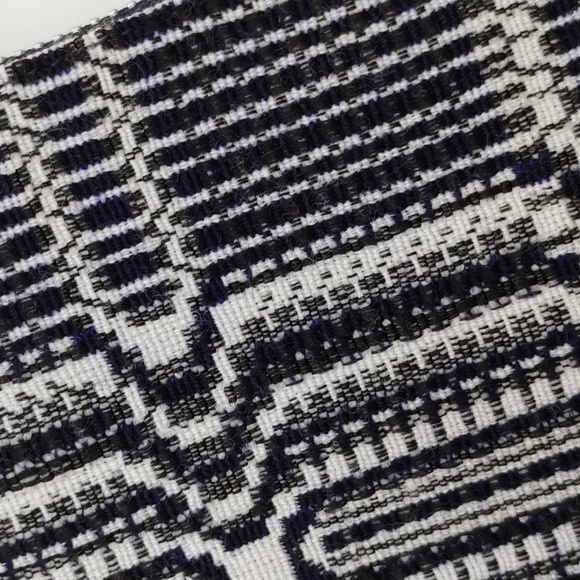 Chico's navy blue and white textured material wristlet, zip top 7" x 5.75" - Picture 8 of 8